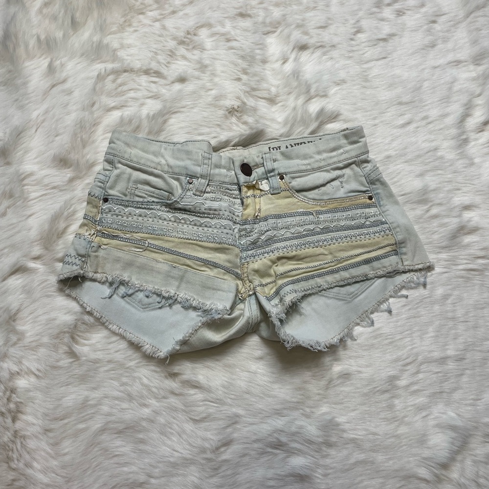 Blank NYC Gray Distressed Jean Shorts Frayed Hem